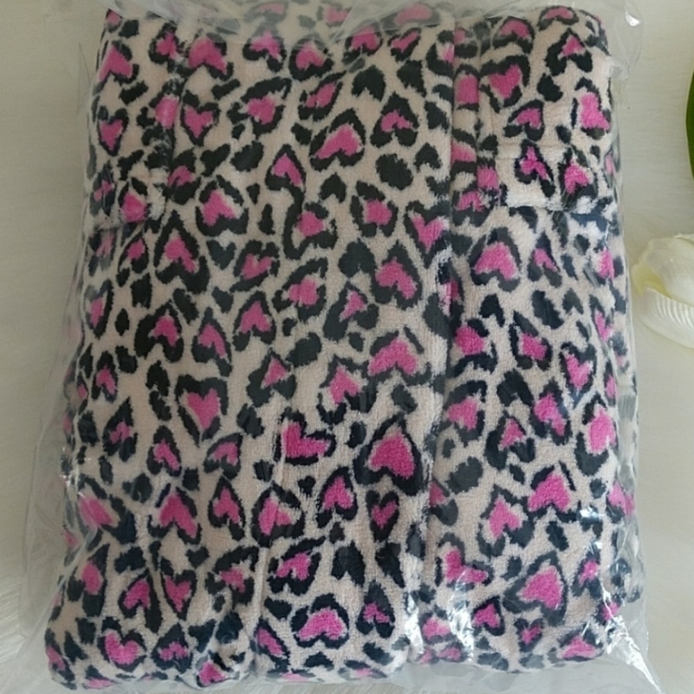 🌺VICTORIA'S SECRET ROBE SIZE XS/S (New) - Picture 3 of 4